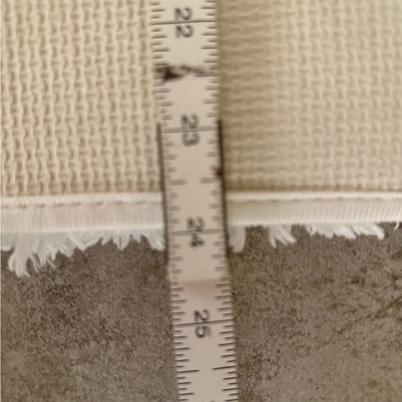 NEW! Brooks Brothers Luxurious White Bath rug 17x24” - Picture 5 of 6